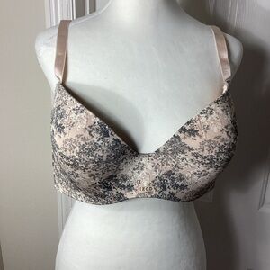 IZOD Women's Lace Pattern Bra - Cream and Black